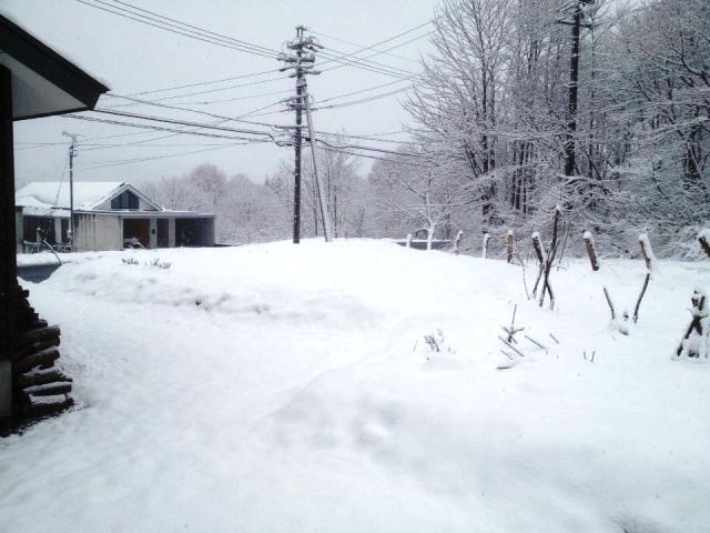 この時期にビックリの積雪！20130421