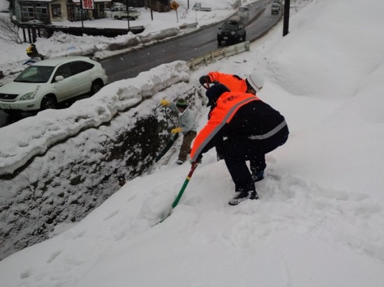 町の除雪作業に参加２