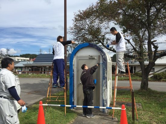 商工会青年部事業・黒姫駅前公園遊具ペンキ塗り20171005-3