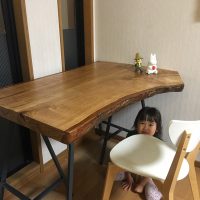 お客様のDIY作品「栗一枚板の勉強机」～福岡県・白石様～20170921