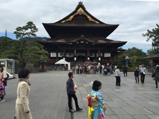 七五三詣りで善光寺へ20151005-1