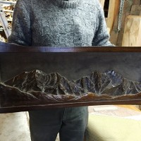 お客様の作品「爺ヶ岳　鹿島槍ヶ岳」～朴（ホオ）一枚板彫刻～