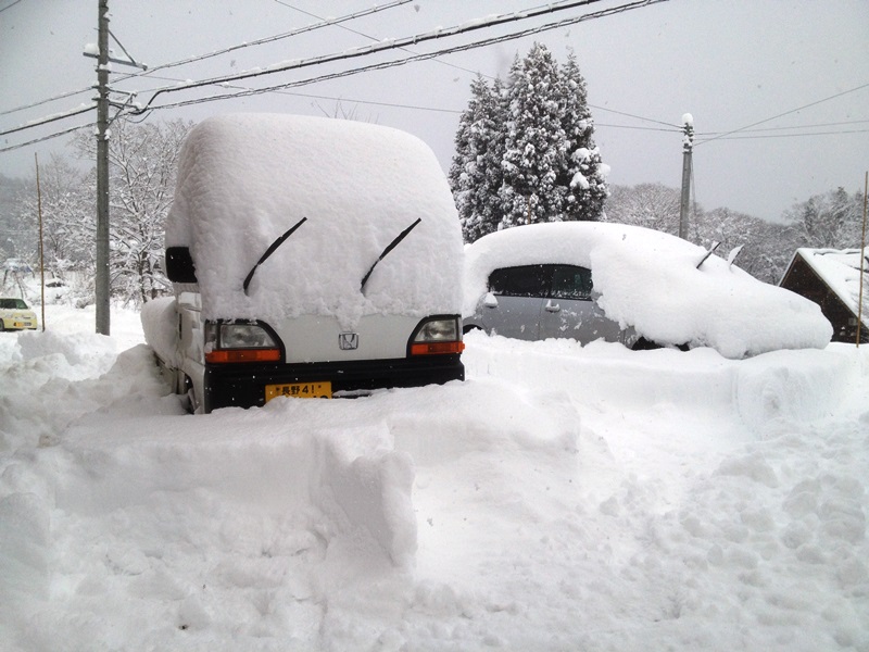 本格的な豪雪シーズン、到来20131215-1
