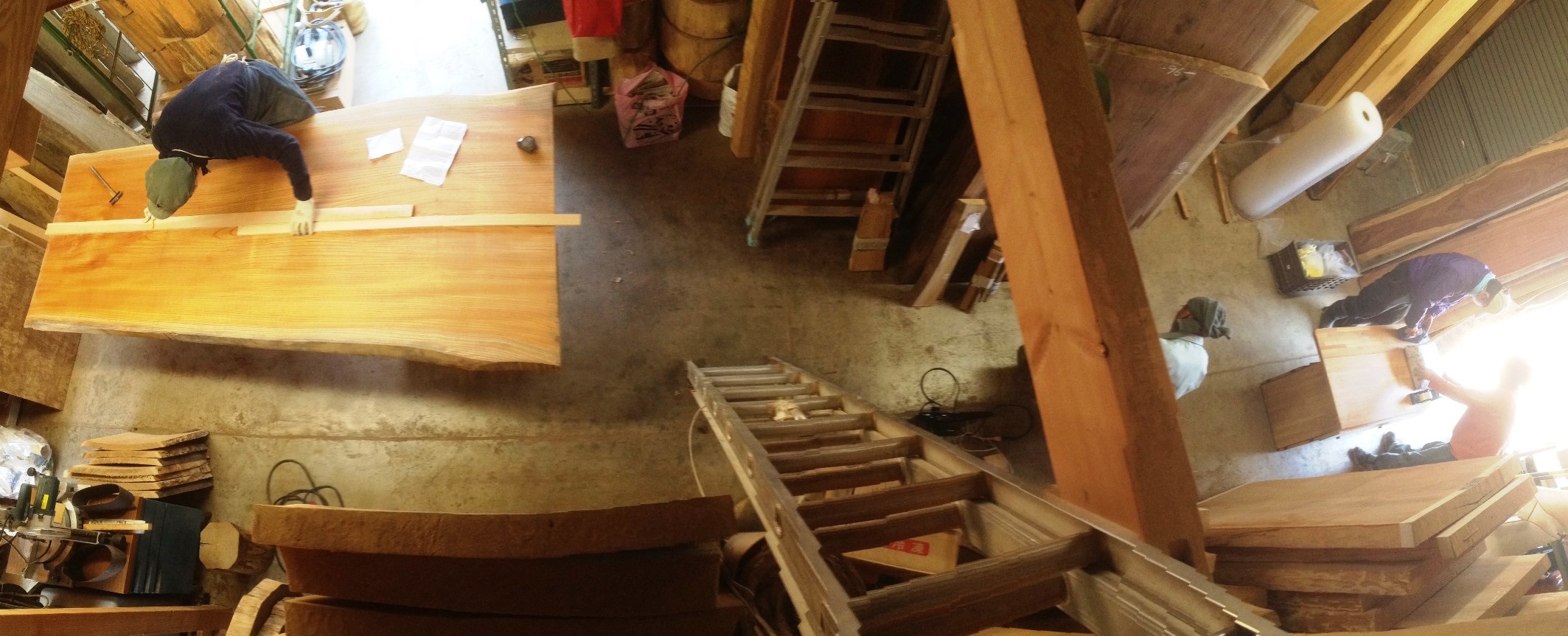 島根県黒田様の欅一枚板テーブルの製作に入りました20140507