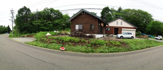 我が家の敷地の草刈り20140608-1