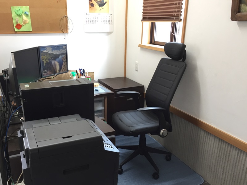 事務所の私の椅子を新調！20161018