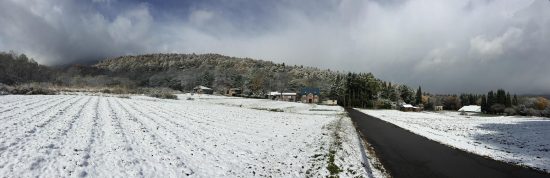 雪が一瞬止んだ時に撮影。昨日と景色が一変しました20161109