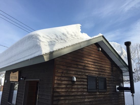 とっこやさん事務所屋根の雪下ろし20170118-4