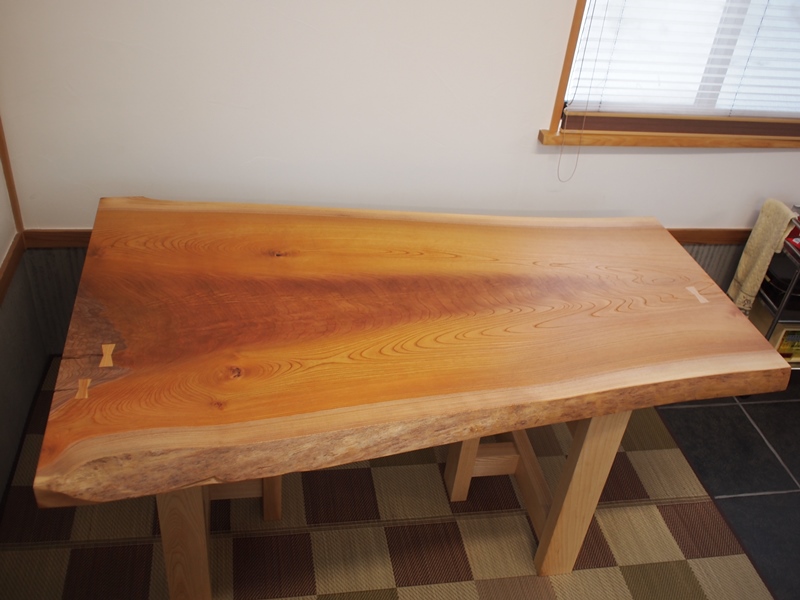 長野県山ノ内町・山本様の欅一枚板テーブル、完成！20140212