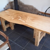 木曽桧一枚板のテーブル、完成！