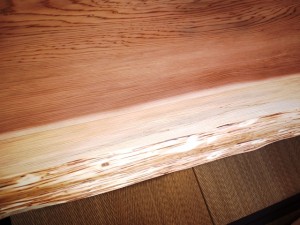一枚板天板埋め木処理1