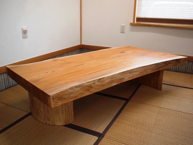 須永様の欅一枚板座卓が完成しました！