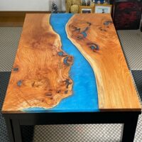 お客様のDIY作品「欅一枚板のリバーテーブル（ウッドレジン作品）」～神奈川県・宮内様～
