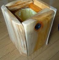 お客様の作品　欅耳付板のゴミ箱