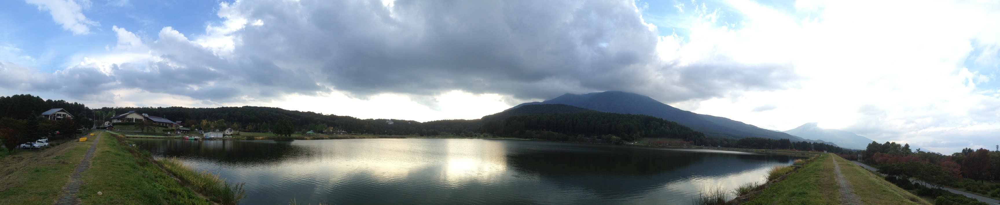 霊仙寺湖パノラマ